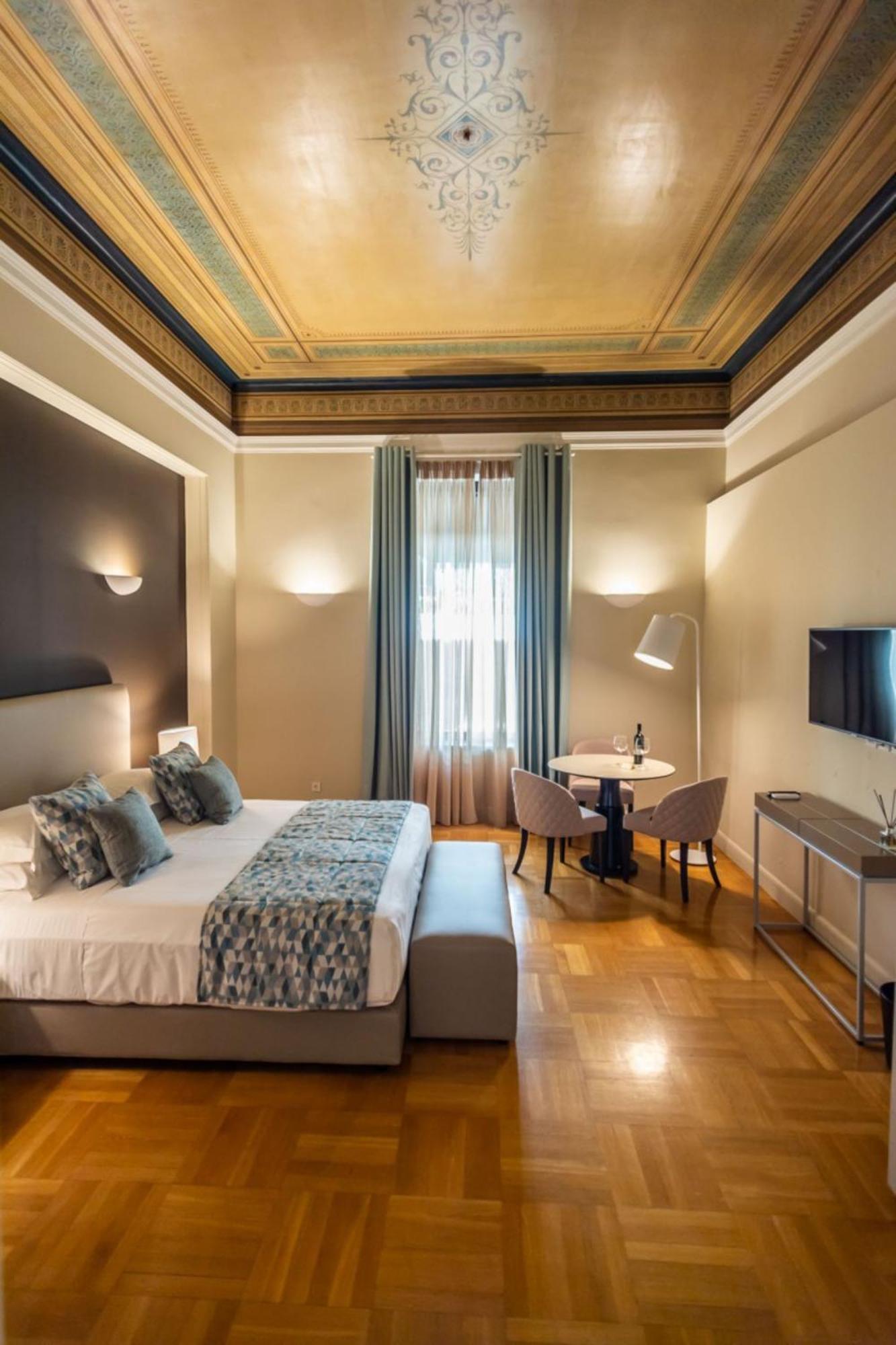 33Solonossuites Athens Bilik gambar